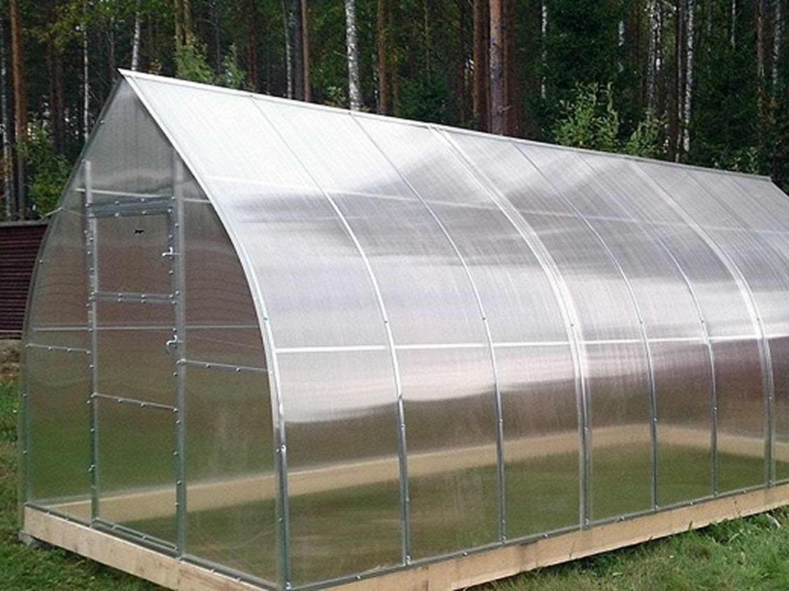 Теплица «Капля» 3×4 м арочная